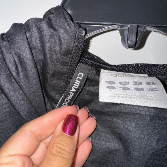 Adidas women jacket medium - Picture 7 of 7